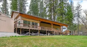 Spacious 4BR Home | Hot Spring Creek & Large Deck - Image 2