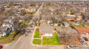 5 bedrooms 7 beds total including private casita - Image 5