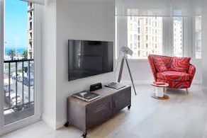 Zurriola Zinema by FeelFree Rentals - Image 4