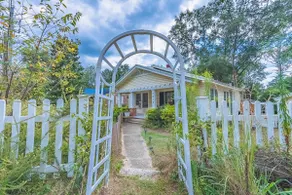 *BOHO on Main Ave- minutes from the stadium* - Image 2