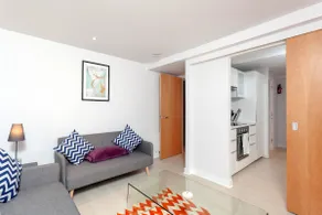 Walk Everywhere -Top Rated Flat on The Royal Mile. - Image 5