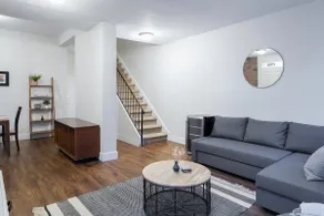 Renovated Brownstone – Ideal Location for Families - Image 5