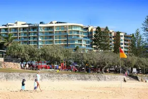Beachfront Mooloolaba Apartment- 7th Floor in the Landmark Resort - Image 3