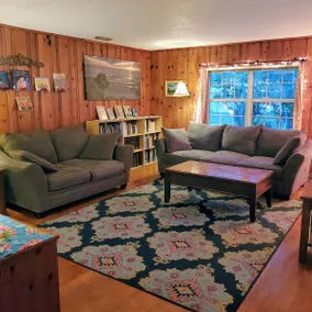Fully Furnished Entire home fenced yard Pets OK - Image 4