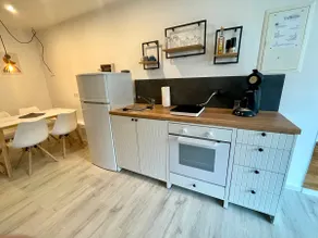 Quiet basement apartment - Image 4
