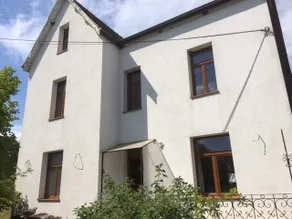 Beautiful mansion in a village in the Gaume region - Image 2