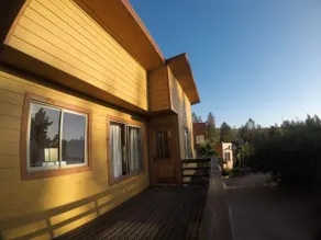 Cabin in a cozy tourist center - Image 5