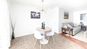 Modern 3BR House w/ 2 Car Garage - Image 3