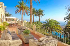 Agréable villa adaptée aux familles avec terrasse, piscine privée et jardin | Vue montagne | Avec animaux autorisés - Image 2