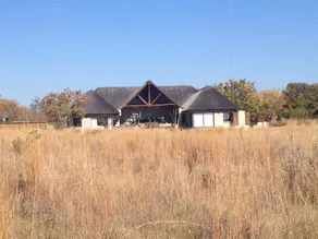 Zebula - HT1 - 5 Bedroom Holiday Home - Image 4