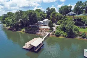 Smith Lake Home- Great Location-Tritoon available - Image 5