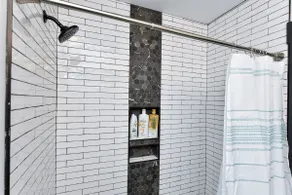 5 Minutes to Downtown + Pet Friendly + King Bed! - Image 3