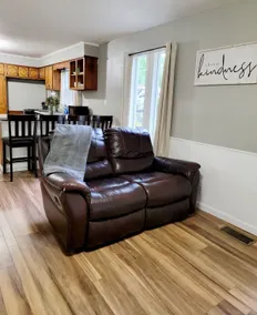 The Little Place - Image 3