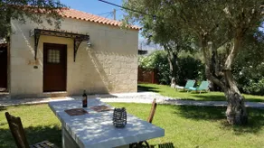 STONE SUITE ”LEUKOPETRA” - Image 4