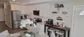 Stylish & Cozy 2BR+BKYD near NYC - Image 4