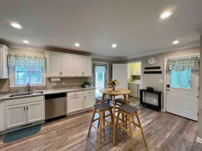 Pine Lovers Retreat (No Cleaning Fee) - Image 3