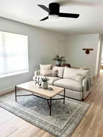 Charming 3BR home located on Downtown Square! - Image 3
