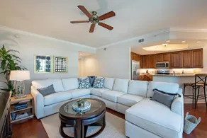  Naples Bay Resort- close to beaches and downtown - Image 3