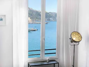 Nouveau! Bord de l'eau vue panoramique sur la mer avec balcon, AC - Image 3