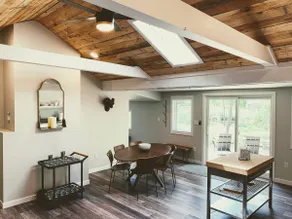 3Br Creekside Cottage on 130 acre forest w/ trails - Image 5