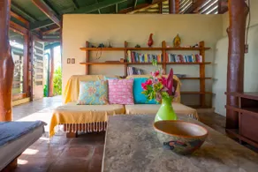 4BR Oceanview Oasis • Pool + Fast WiFi - Image 4