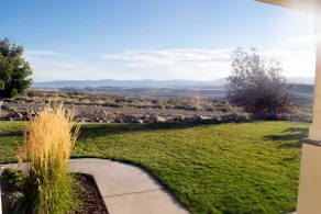 Relaxing Sierra Sunrise Family Getaway w/ EV Level 2 Charger - 4 bdrm 3 1/2 bath - Image 4