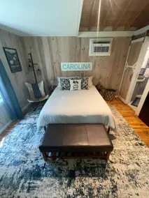 Country-Clubhouse Tiny Home. Close to downtown! - Image 2