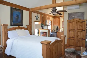 Saddle Mountain Cabin - Image 4