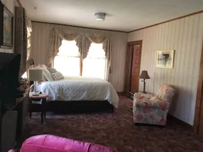 The Pink Suite - Image 2