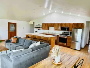 Paradise Valley home near Yellowstone! - Image 4