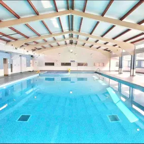 Stunning Sea Views with pool at Kingsdown Park. - Image 4