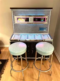 Stylish 1970s Home for Vintage Getaway! - Image 4