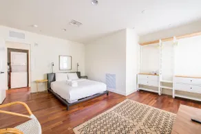 Surreal Southbeach Luxury & Huge 2BR apt & Terrace - Image 2