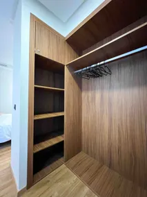 Exclusive flat in top location - free parking - Image 4