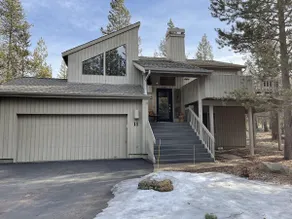 Hot tub, SHARC passes, A/C, bikes + quiet Sunriver location near river/trails - Image 2