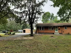 2 bed 2 bath Near Lake Access Hunt & Gather Lodge - Image 2
