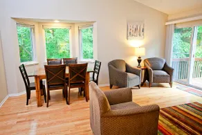 Anna's Place, Ravine, Open Concept, High Ceiling - Image 4
