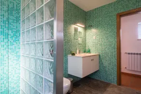 Little Olive Hideaway - Image 5