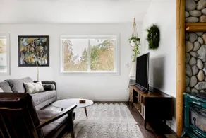 Stillhouse Guest Home in Edmonds - Image 4