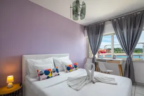 Amazing Seafront 4Bedroom Apartment - Image 3