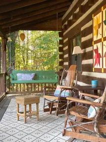 Charming Tryon log cabin. Great location! - Image 3