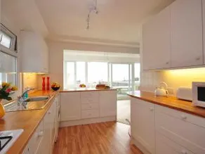 A great place to stay for up to eight guests - Image 4
