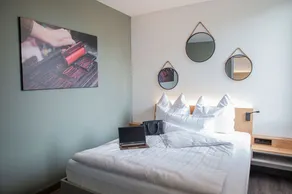 Tasteful city apartment in prime location - Image 2