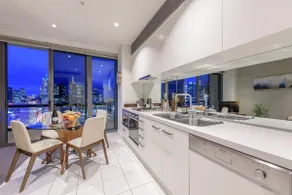 Exclusive Stays - Freshwater Place - Image 3