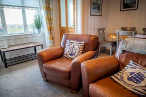 Cosy fisherman cottage in seaside village - Image 4