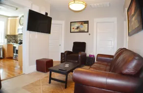 COZY PRIVATE 3 BEDROOM APARTMENT HIGH END SLEEP 6 - Image 4
