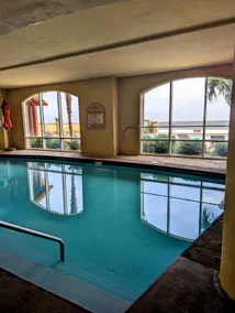 Gulf-Front Luxury End Unit with Infinity Pool, - Image 5