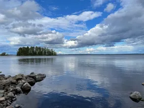House next to the lake 2 - Image 4