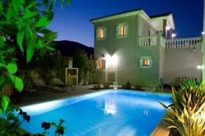 Le Torri Villas by Nidri holiday villas - Image 2