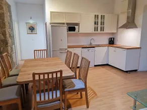 Spacious 140m2 Downtown 3 Bedroom Apartment - Image 2